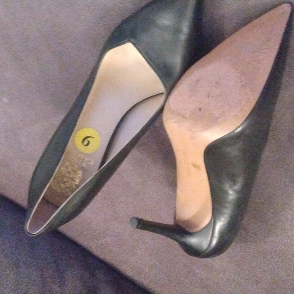 Vince Camuto black heels - Picture 3 of 4